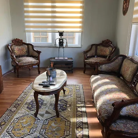 Apartment Ozzy Homes