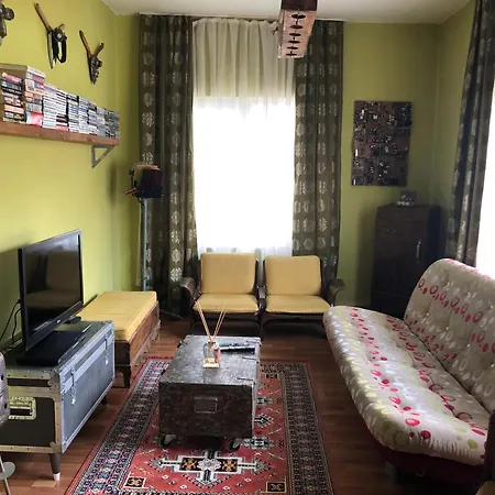 Apartment Ozzy Homes *
