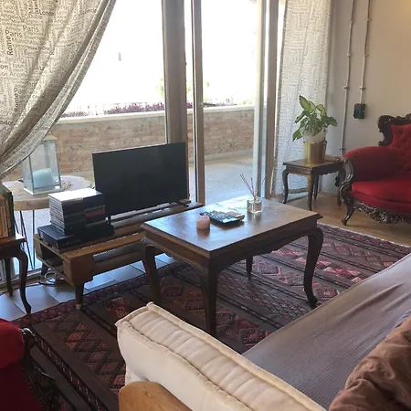 Ozzy Homes Apartament
