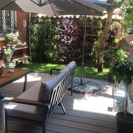 Ozzy Homes Apartment