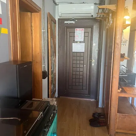 Ozzy Homes Apartment *