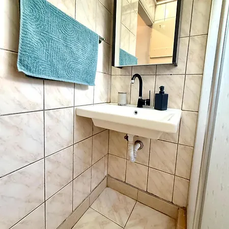 Apartment Ozzy Homes