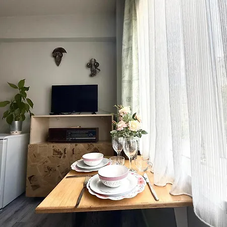 Ozzy Homes Appartement *